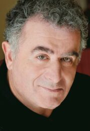 Saul Rubinek