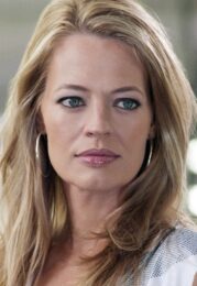 Jeri Ryan