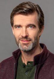 Lucas Bryant